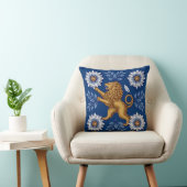 Heritage Motif Lion Throw Pillow クッション (椅子)