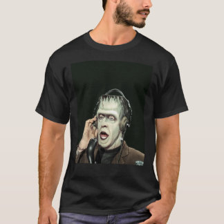 Herman Munster at the radio Graphic T-Shirt.png Tシャツ