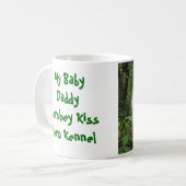 Hersheyのキスの英雄の犬小屋のマグはジョルジョを特色にします コーヒーマグカップ (正面左)