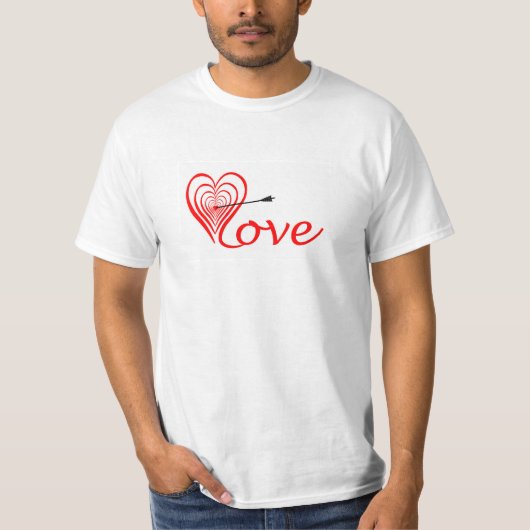 Herz Liebe Dartscheibe mit Pfeil Tシャツ (正面)