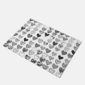 Herzen in Schwarz-Weiß ドアマット (アングル)