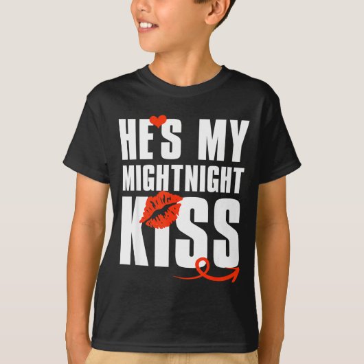 He's My Midnight Kiss Happy New Year Matching Funn Tシャツ (正面)