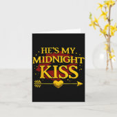 He's My Midnight Kiss Matching Couples Valentine’s カード (黄色い花)