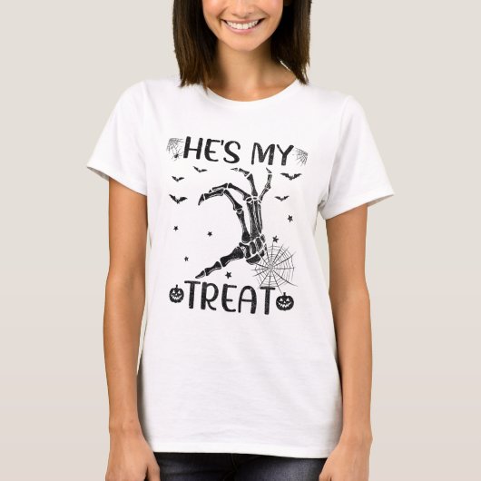 Hes My Treat Matching Colots Skeleton Halloween C Tシャツ (正面)