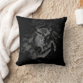 HeveliusのTaurusのようなクロム クッション (ブランケット)