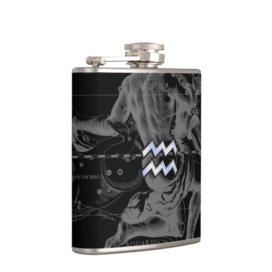 Heveliusマップ上のアクエリアスのようなクロム フラスク (右)