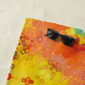 Hex Mandala Orange Yellow Red and Blue ビーチタオル (インサイチュ)