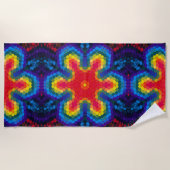 Hex Mandala Red Yellow and Blue ビーチタオル (正面)