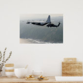 HH60Gがホークを舗装 ポスター (キッチン)