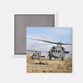 HH-60 Pavehawkヘリコプター2機がLANに備えている マグネット (正面/裏面)
