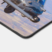 HH-60Gがホークを舗装 デスクマット (コーナー)