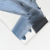 HH-60Gがホークを舗装 フリースブランケット (角)