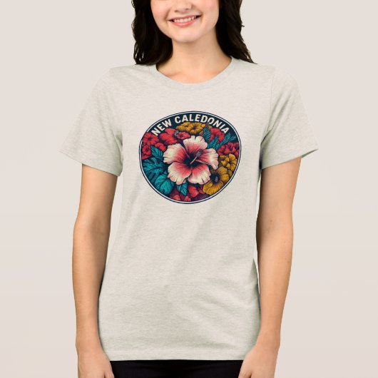 Hibiscus en Nouvelle-Calédonie トライブレンドTシャツ (正面)