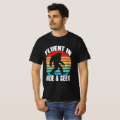 HideとSeekのBigfoot Tおもしろいシャツに堪能 Tシャツ (正面フル)