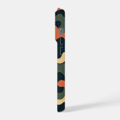 High-Contrast Camo Pattern – Bold Military-Inspire iPhoneケース (左側面)