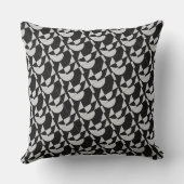 High-Contrast Comfort: Modular Noir Echo Abstract クッション (裏面)