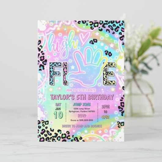 High Five Rainbow Leopard Print 5th Birthday Party 招待状 (スタンド正面)