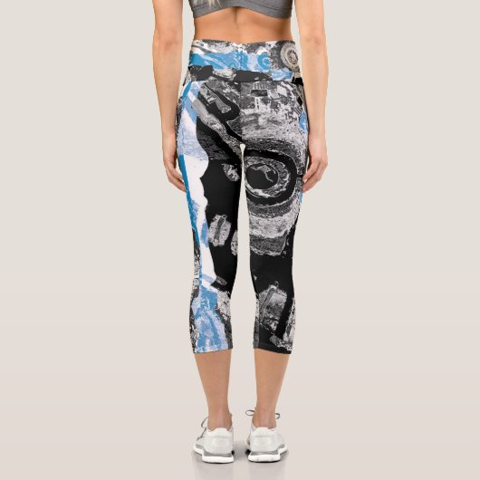 High Waisted Capris Wave Mecanism Abstract Design カプリレギンス (裏面)