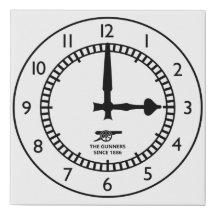 Highbury Clock End 3pmスタートガン