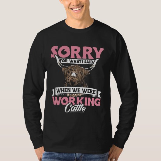 Highland Cow Apparel Highland Cattle Farmer for Wo Tシャツ (正面)