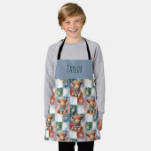 Highland Cow Christmas Cook Crew Personalized Kids エプロン (着用した状態)