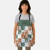 Highland Cow Christmas Crew Personalized Kids エプロン (インサイチュ)
