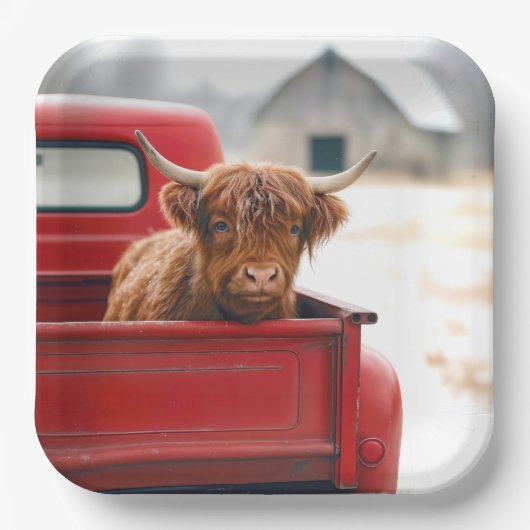 Highland Cow In a Red Retro Pickup Truck ペーパープレート (正面)
