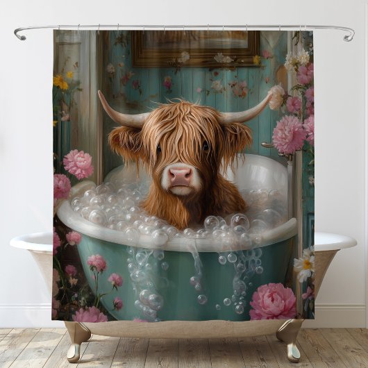 Highland Cow in Floral Bathtub シャワーカーテン