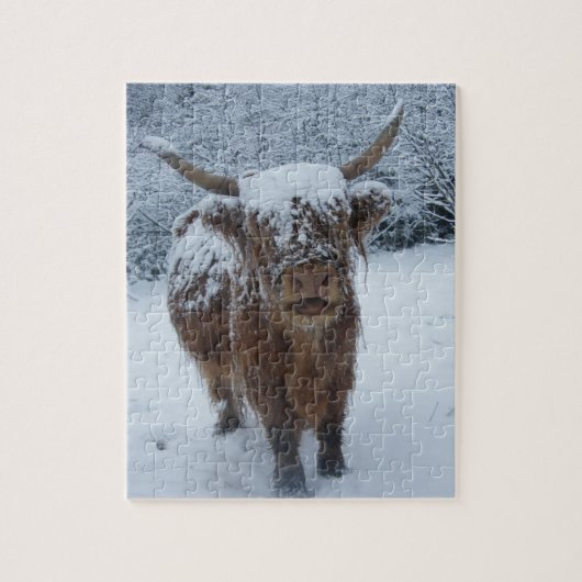 Highland Cow in the Snow ジグソーパズル (縦)