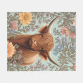 Highland Cow Pastel William Morris Inspired Floral フリースブランケット (正面(横))