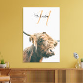 Highland cow portrait custom name initial monogram キャンバスプリント (インサイチュ (リビング))
