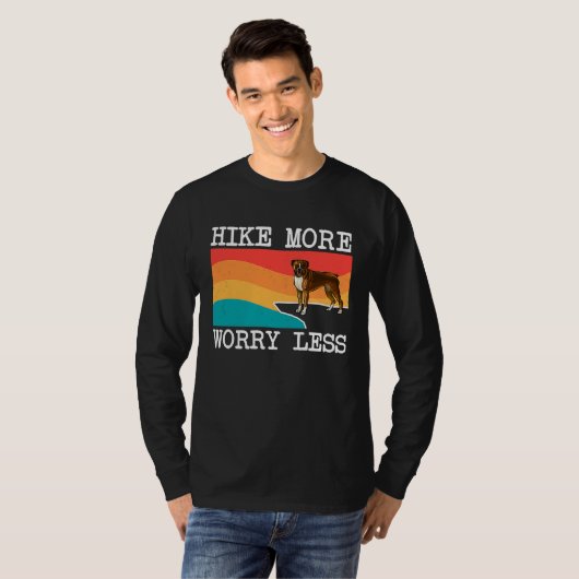 Hike More Worry Less Boxer Graphic Hiking Tシャツ (正面フル)