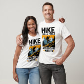 Hike the U.S. Trails Adventure Awaits Design Tシャツ (ユニセックス)