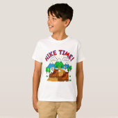 Hike Time Kids Drawing with Mountains Tシャツ (正面フル)