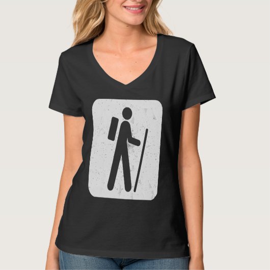 Hiker Sign  for Hikers and Campers Backpacking Tシャツ (正面)