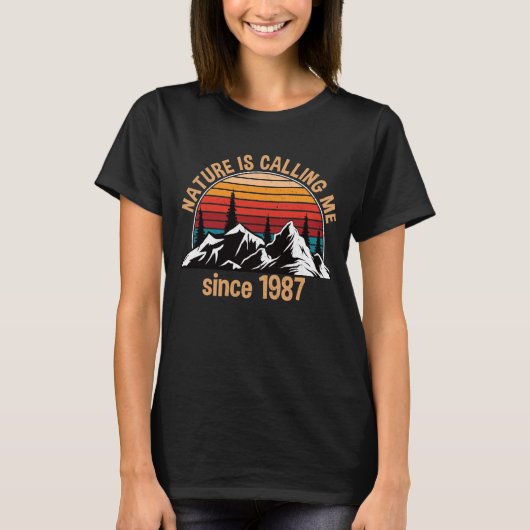 Hiking Hiker Birthday 1987 Funny Gift Tシャツ (正面)