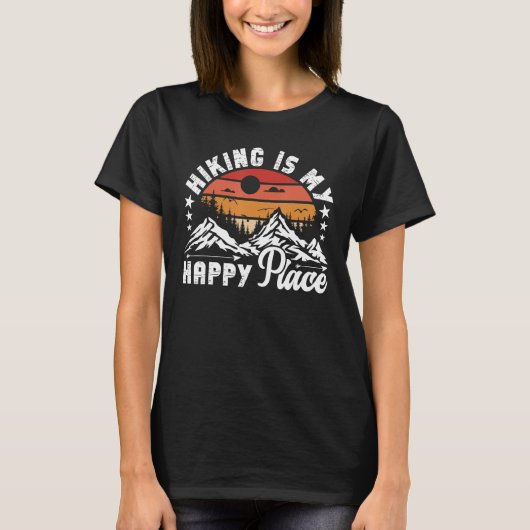 Hiking is my Happy Place Tシャツ (正面)