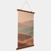 Hills of Gold 吊り下げ型タペストリー (傾斜あり)