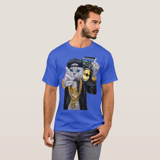 Hip Hop Rapper Cat in Baseball Cap Carrying Music  Tシャツ (正面フル)