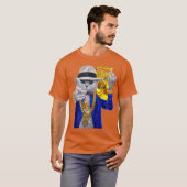 Hip Hop Rapper Cat in Fedora Hat Carrying Music fa Tシャツ (正面フル)