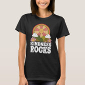 Hippie Retro Teacher Rainbow Kindness Rocks Earth Tシャツ (正面)