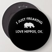 Hippo恋人ギフト|私は単にHippo愛Ok 缶バッジ (正面&裏面)