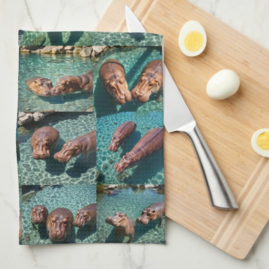 Hippos at 遊: A Pond Paradise キッチンタオル (四つ折り)