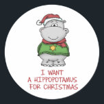 Hippotamus for Christmas – かわいいHippoデザイン ラウンドシール<br><div class="desc">この可愛いHippoデザインは、私がデジタルで着色した手描きのHippoイラストレーションに基づいている。このヒッポデザインは「クリスマスにヒッポタマスが欲しい」という作品を持っている。この可愛いデザインはヒッポスを愛する人に最適な贈り物だ。ヒッポはスカーフとクリスマスハットを身にまとっている。Hippo愛好家のための完璧な贈り物。</div>