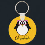 Hipster Penguin - Cute Cartoon Yellow Pink キーホルダー<br><div class="desc">A simple,  yet mod drawing of a penguin. If you need to make changes to the artwork,  click on the customize it button to move things around.</div>