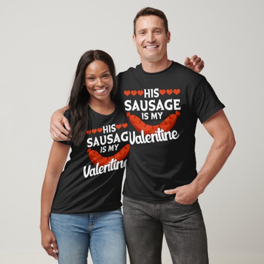 His Sausage Is My Valentine Valentine's Day Graph Tシャツ (ユニセックス)