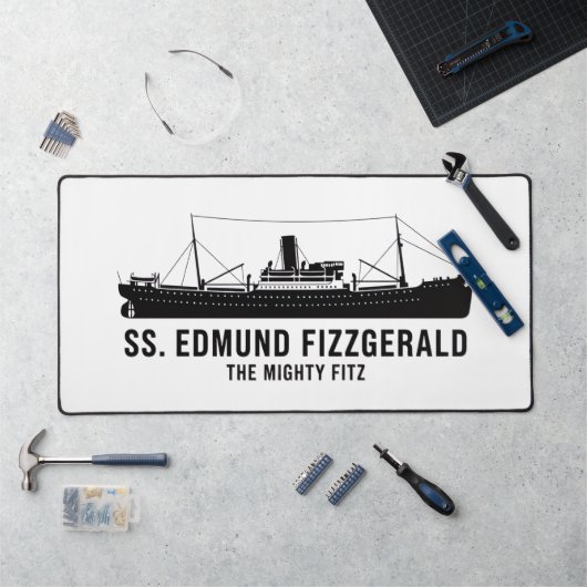 Historic SS Edmund Fitzgerald Mighty Fitz Maritime デスクマット (ワークステーション)