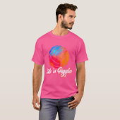 Hits 'N Giggles Volleyball Player Women Volleyball Tシャツ (正面フル)