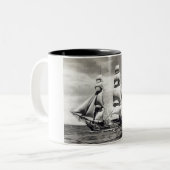 HMSの奨励金 ツートーンマグカップ (正面左)