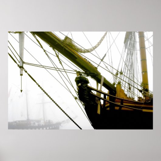 HMS Bounty Tall Ship Emerging from the Mist Poster ポスター (正面)